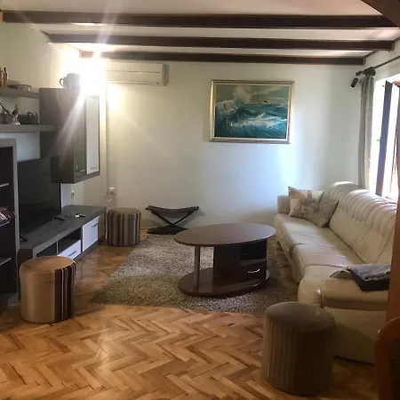 Pensionat Apartman Island Iz