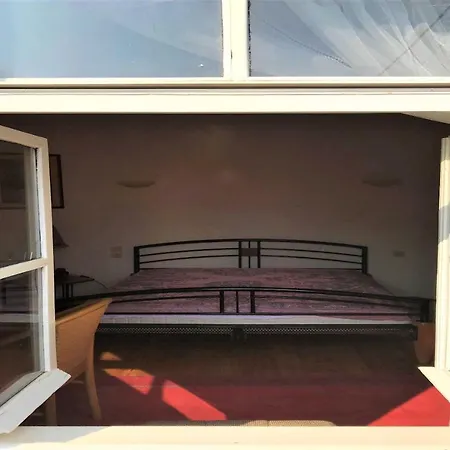 Apartman Island Iz