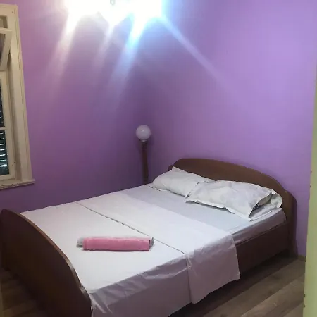 Apartman Island Iz Vendégház